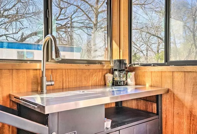 Waterfront Studio W/ Fire Pit On Lake Dunlap!