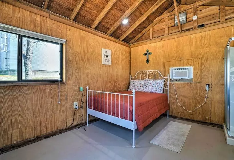 Waterfront Studio W/ Fire Pit On Lake Dunlap!