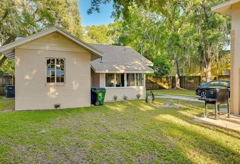 Winter Haven Abode Near Lakes & Attractions
