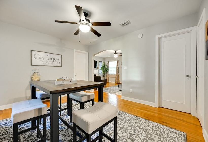 Winter Haven Abode Near Lakes & Attractions