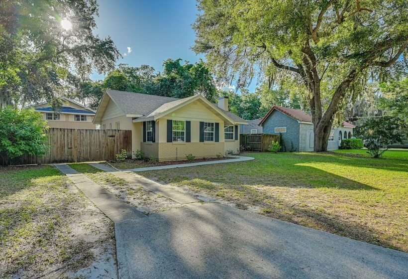Winter Haven Abode Near Lakes & Attractions