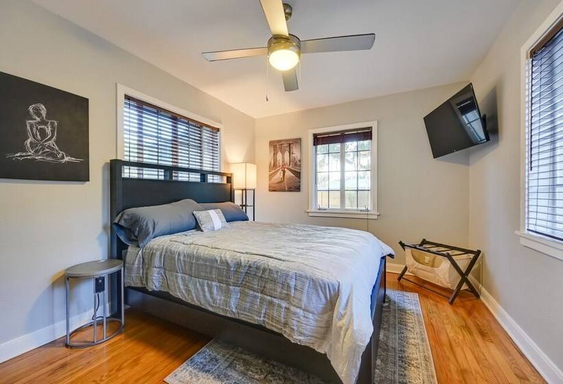 Winter Haven Abode Near Lakes & Attractions