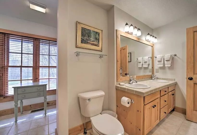 Woodsy Smoky Mtn Hideaway W/ Grill & Views!