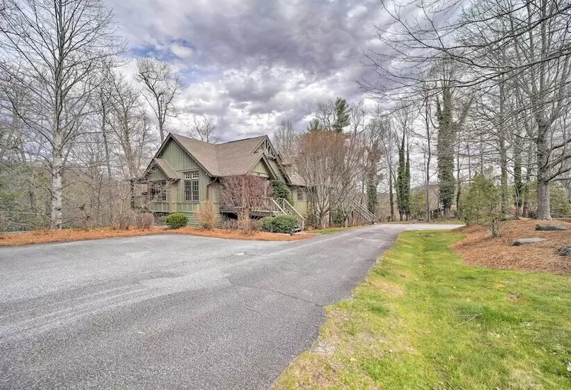 Woodsy Smoky Mtn Hideaway W/ Grill & Views!