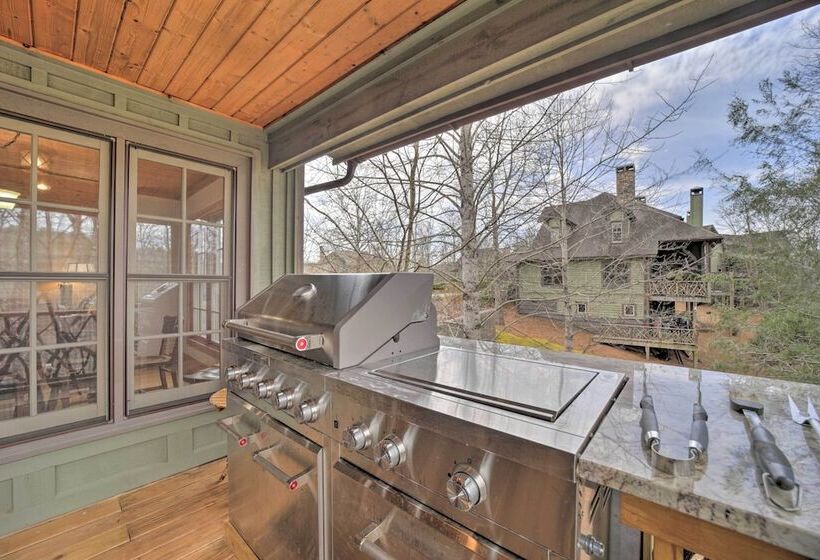 Woodsy Smoky Mtn Hideaway W/ Grill & Views!
