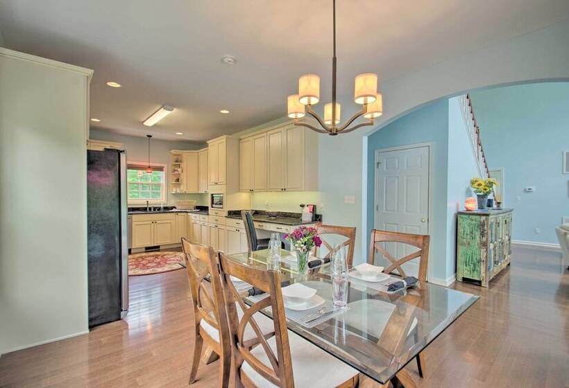 Yogis Paradise W/ Deck ~ 1 Mi To Yogaville!