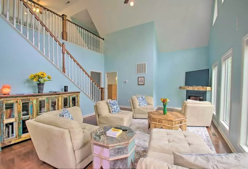 Yogis Paradise W/ Deck ~ 1 Mi To Yogaville!