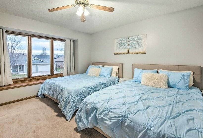 Altoona Home 11 Mi To Downtown Des Moines