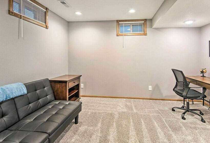 Altoona Home 11 Mi To Downtown Des Moines