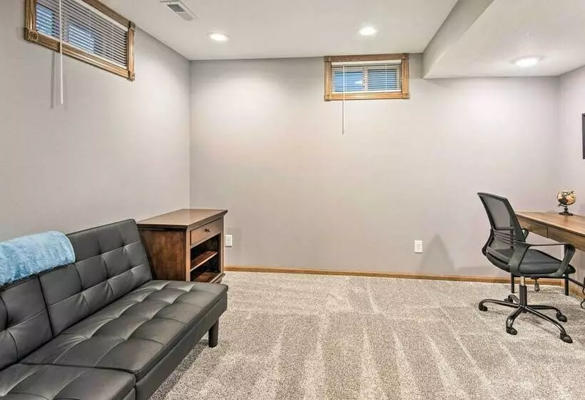 Altoona Home 11 Mi To Downtown Des Moines