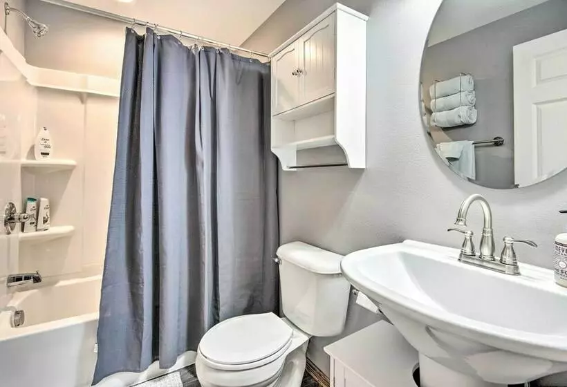 Altoona Home 11 Mi To Downtown Des Moines