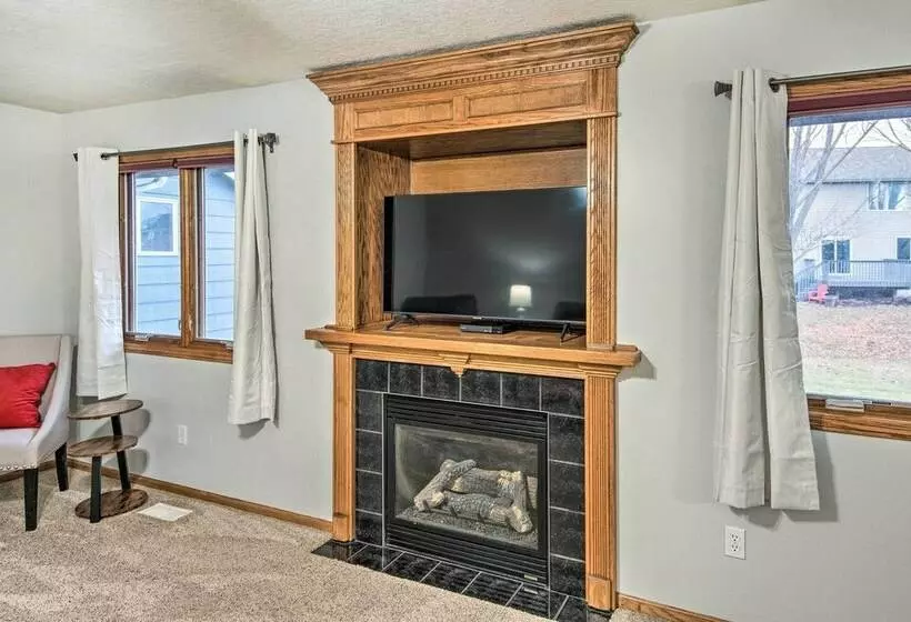 Altoona Home 11 Mi To Downtown Des Moines