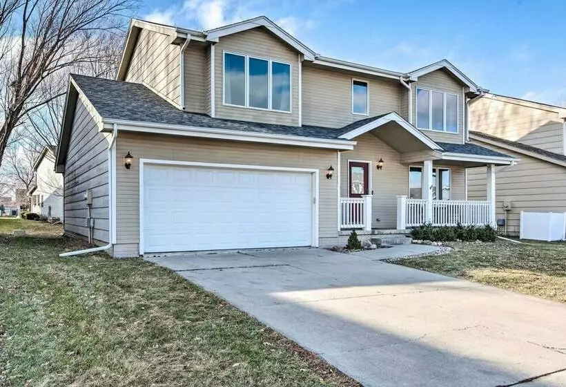 Altoona Home 11 Mi To Downtown Des Moines