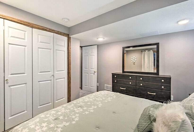 Altoona Home 11 Mi To Downtown Des Moines