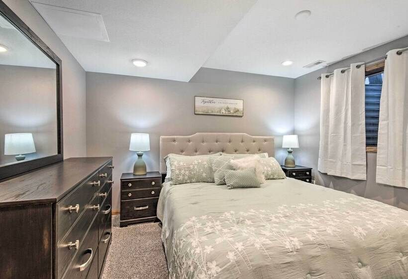 Altoona Home 11 Mi To Downtown Des Moines