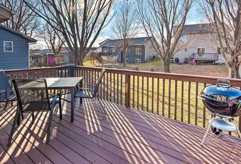 Altoona Home 11 Mi To Downtown Des Moines