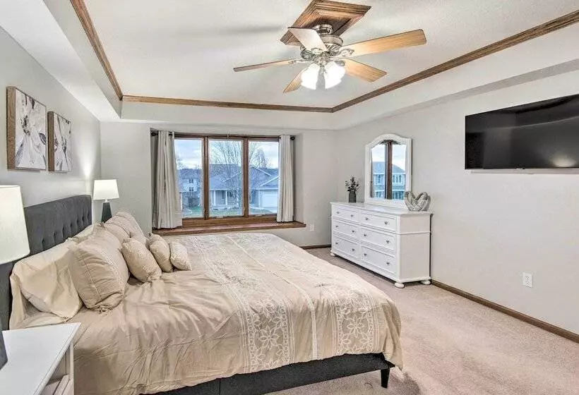 Altoona Home 11 Mi To Downtown Des Moines