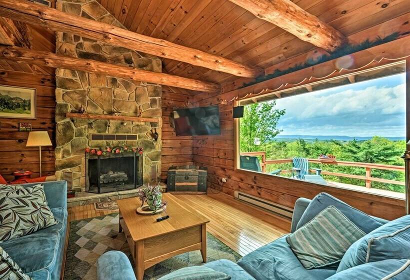 Bedford House On 1 Acre W/ Deck, Views!