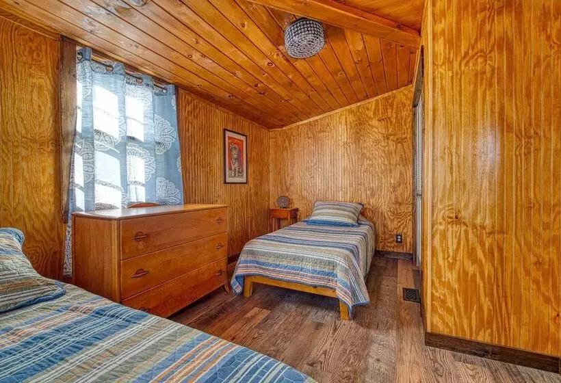 Catskills Cottage W/ Deck, 7 Mi To Hunter Mtn