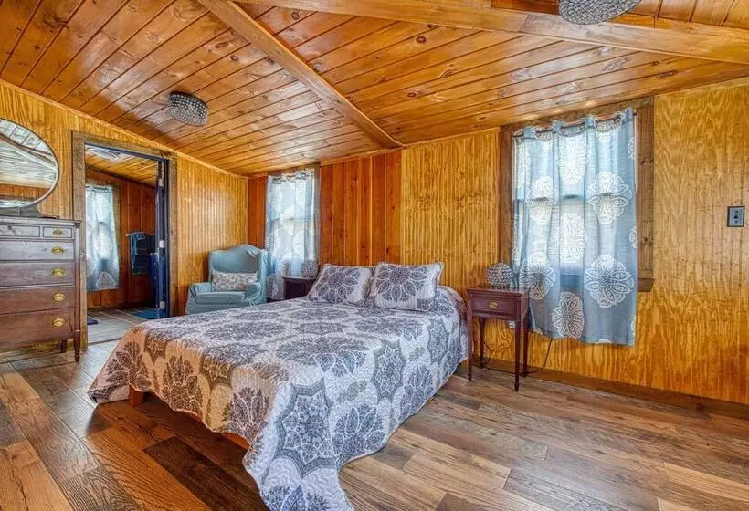 Catskills Cottage W/ Deck, 7 Mi To Hunter Mtn