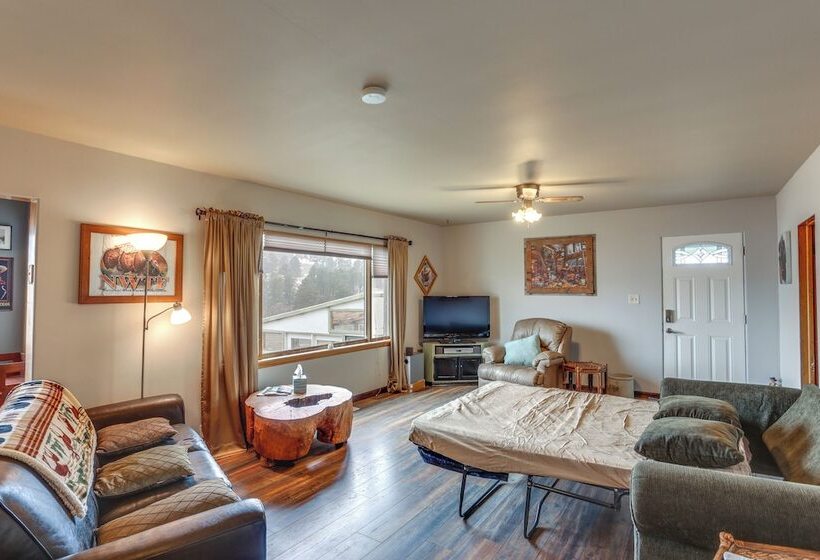 Classic Mountain Home, Half Mi To Main Street