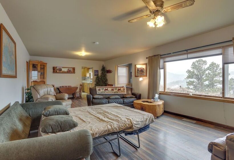 Classic Mountain Home, Half Mi To Main Street