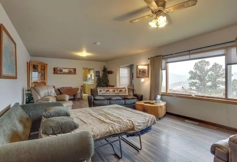 Classic Mountain Home, Half Mi To Main Street