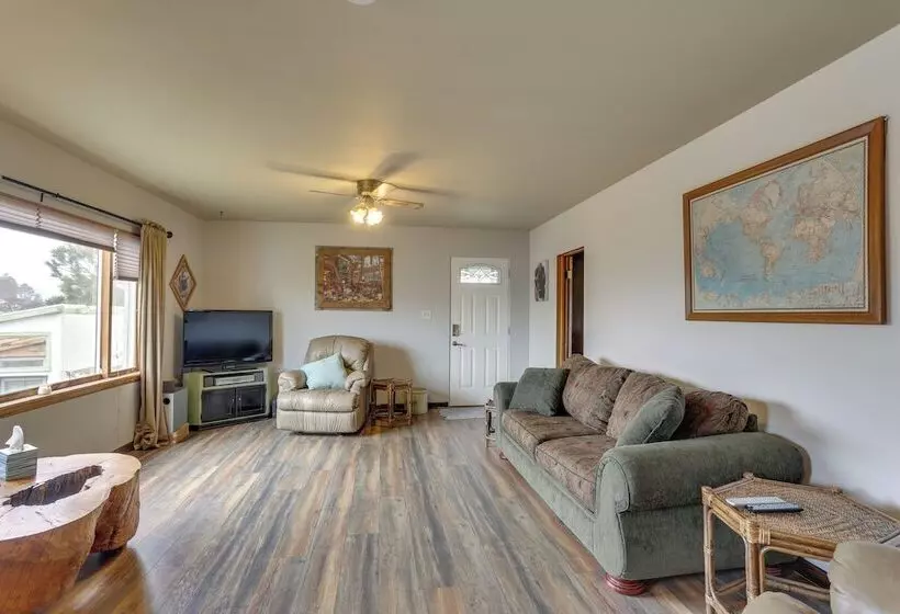 Classic Mountain Home, Half Mi To Main Street