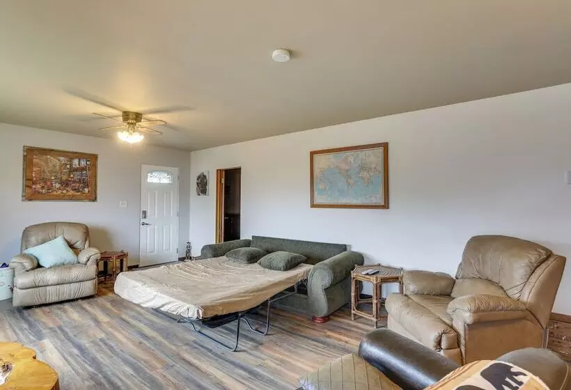 Classic Mountain Home, Half Mi To Main Street