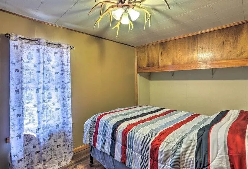 Classic Mountain Home, Half Mi To Main Street