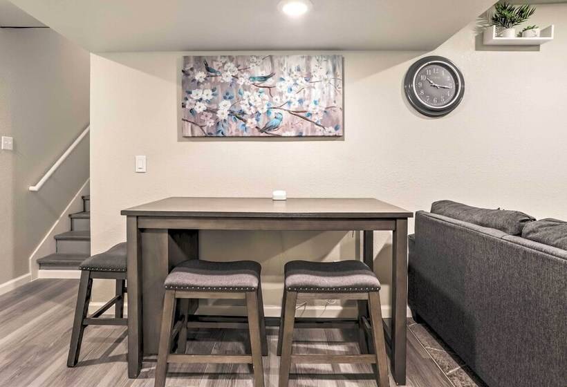 8 Mi To Barr Lake: Cozy Commerce City Home!