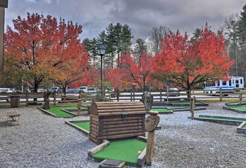 Cozy Sapphire Resort Home W/ Deck & Mountain Views