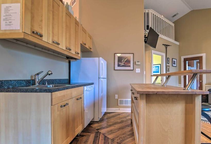 Cozy Wrightsville Cottage W/ Private Hot Tub!