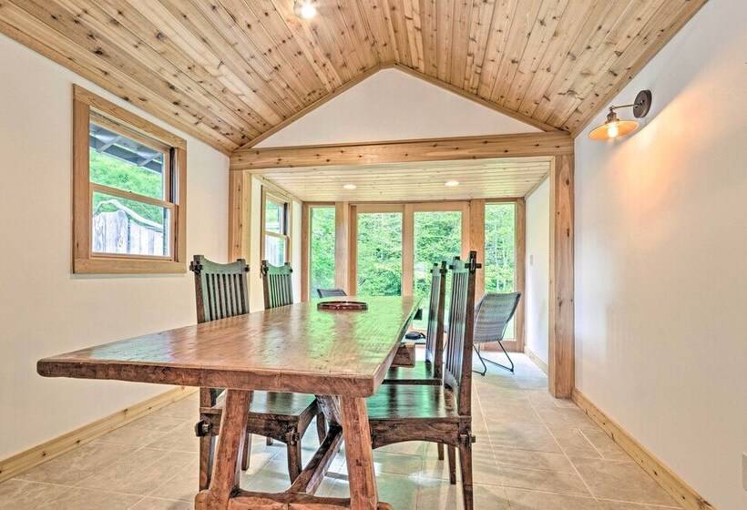 Custom Creekside Cabin In Blue Ridge Mountains