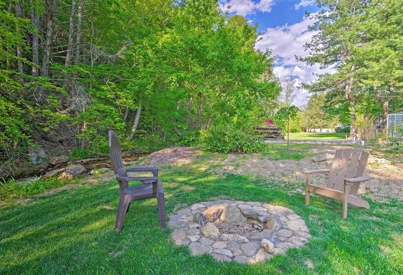 Custom Creekside Cabin In Blue Ridge Mountains