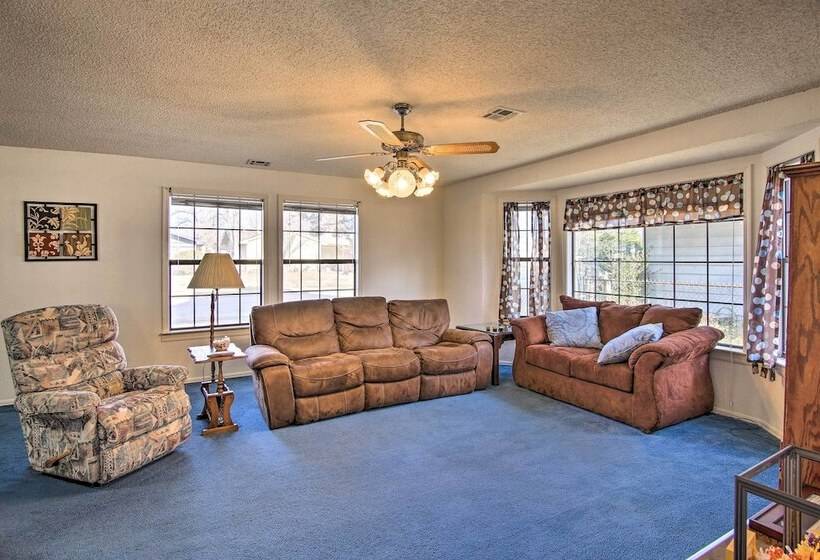 Dog Friendly Bartlesville Retreat W/ Yard!