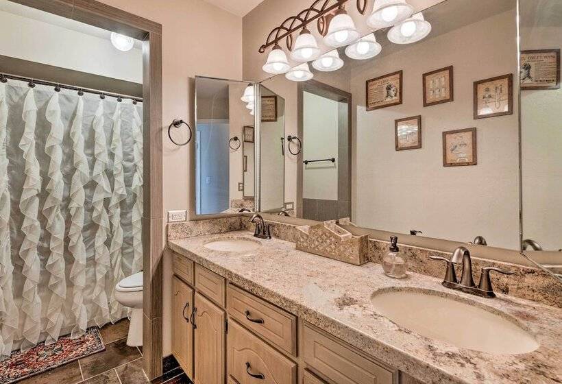 Eclectic Salt Lake Home With 2 Decks + Fire Pit!