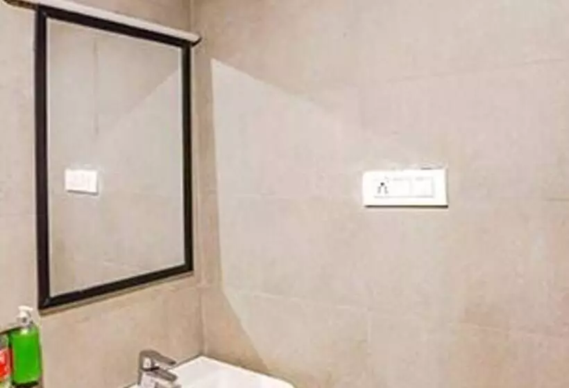 Fabhotel Santosh Palace