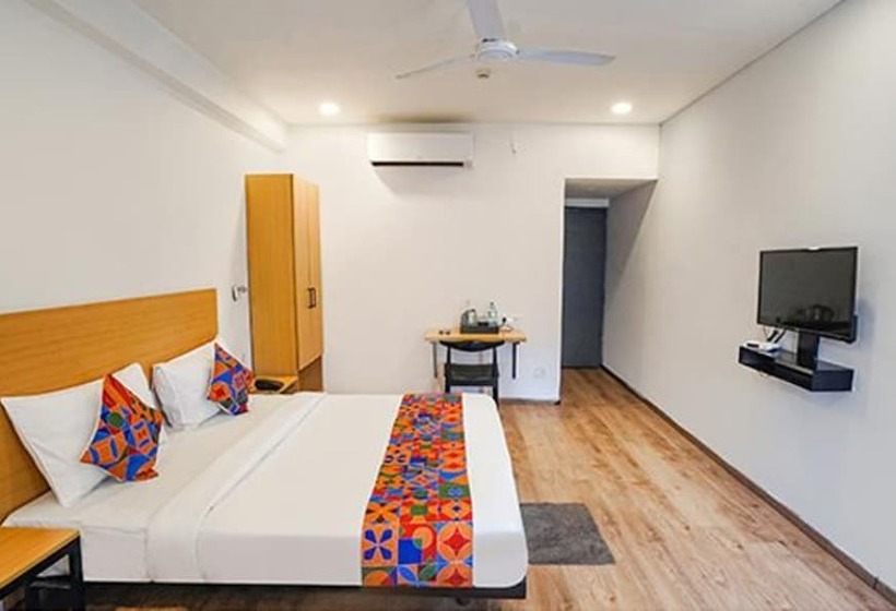 Fabhotel Santosh Palace