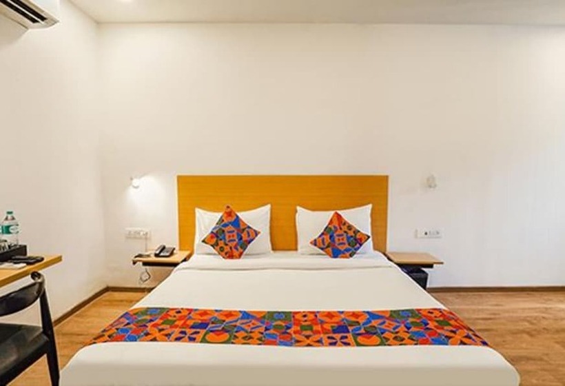 Fabhotel Santosh Palace