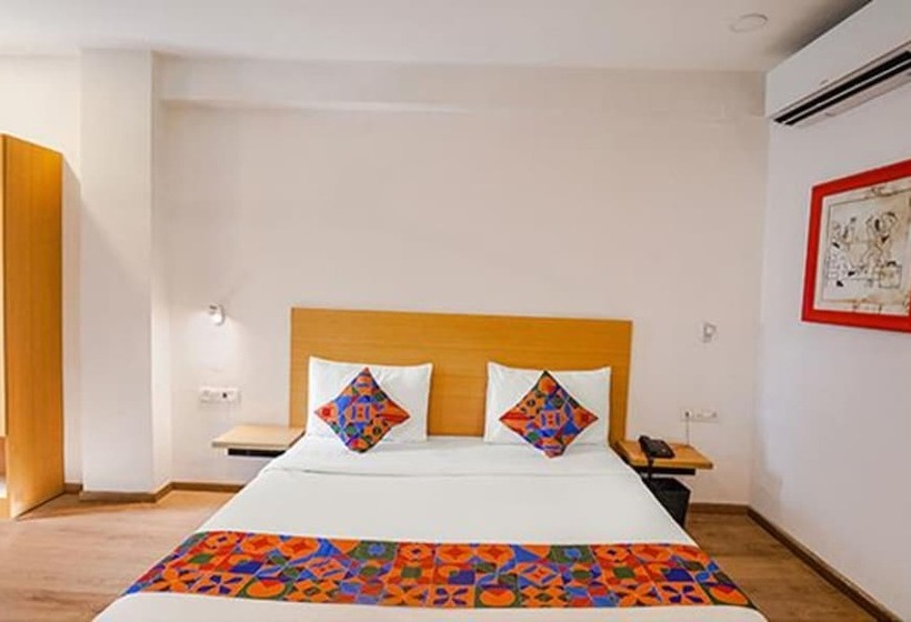 Fabhotel Santosh Palace