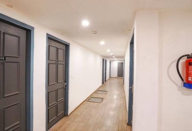 Fabhotel Santosh Palace