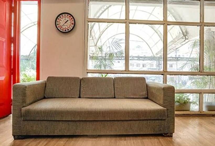 Fabhotel Santosh Palace