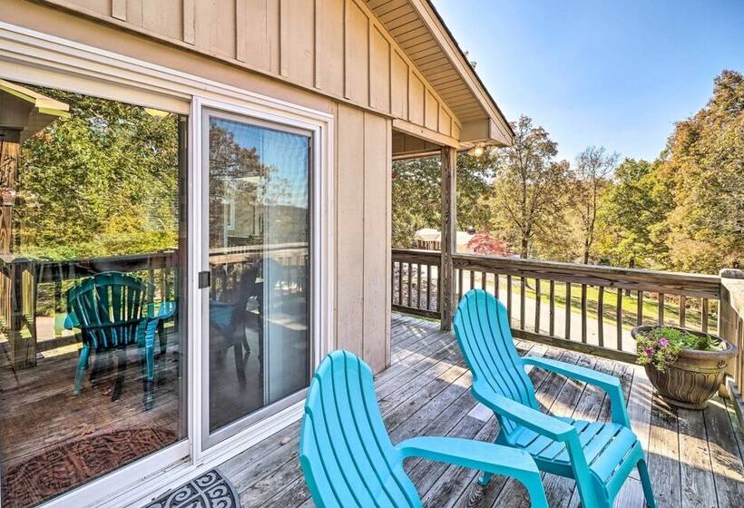 Family Friendly Lakeview Home W/ Private Yard