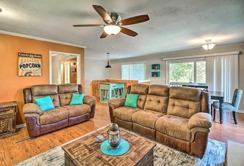 Family Friendly Lakeview Home W/ Private Yard
