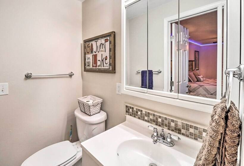 Family Friendly Lakeview Home W/ Private Yard