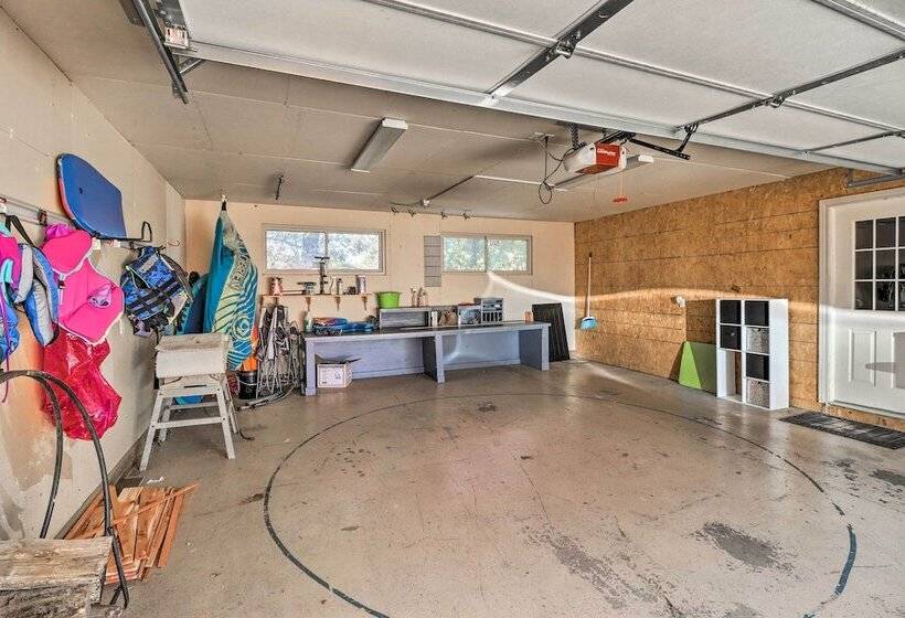 Family Friendly Lakeview Home W/ Private Yard