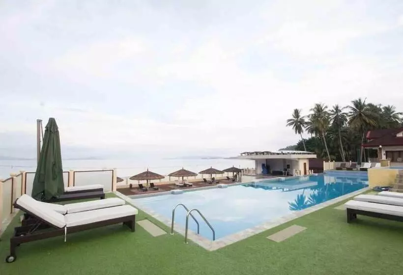Foxy S Beach Resort