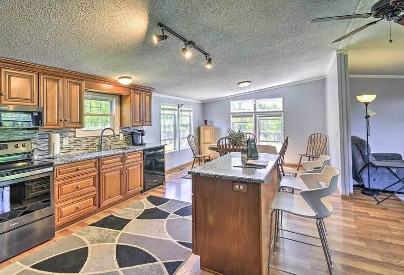 Hiwassee Home W/ Mtn + Sunset Views   Dog Ok!