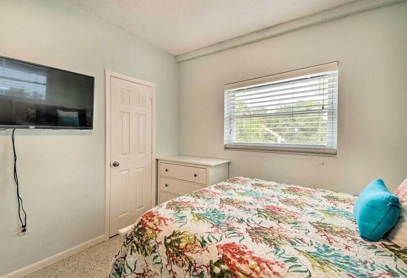 Home W/ Dock, Pool, Kayaks: Walk To Palma Sola Bay